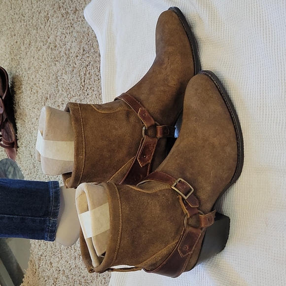 Ariat boots - Picture 4 of 7